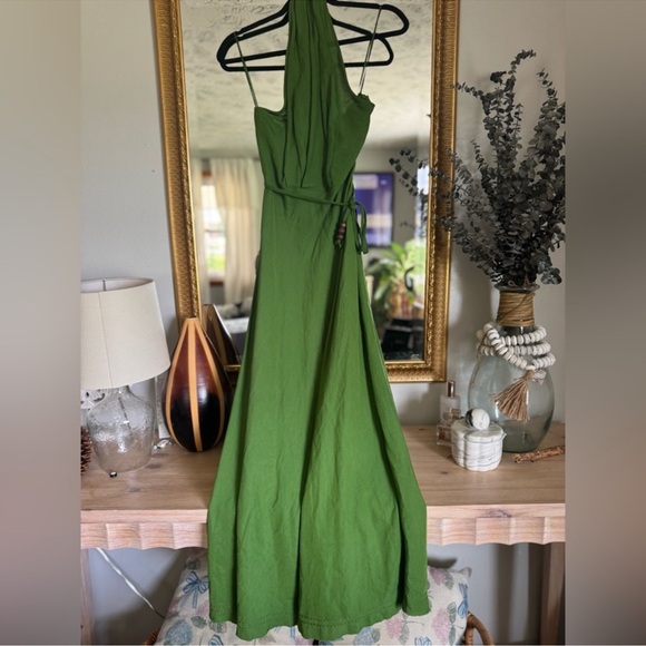 BLOGGERS FAVORITE Zara Vibrant Green Maxi Dress - Picture 10 of 15